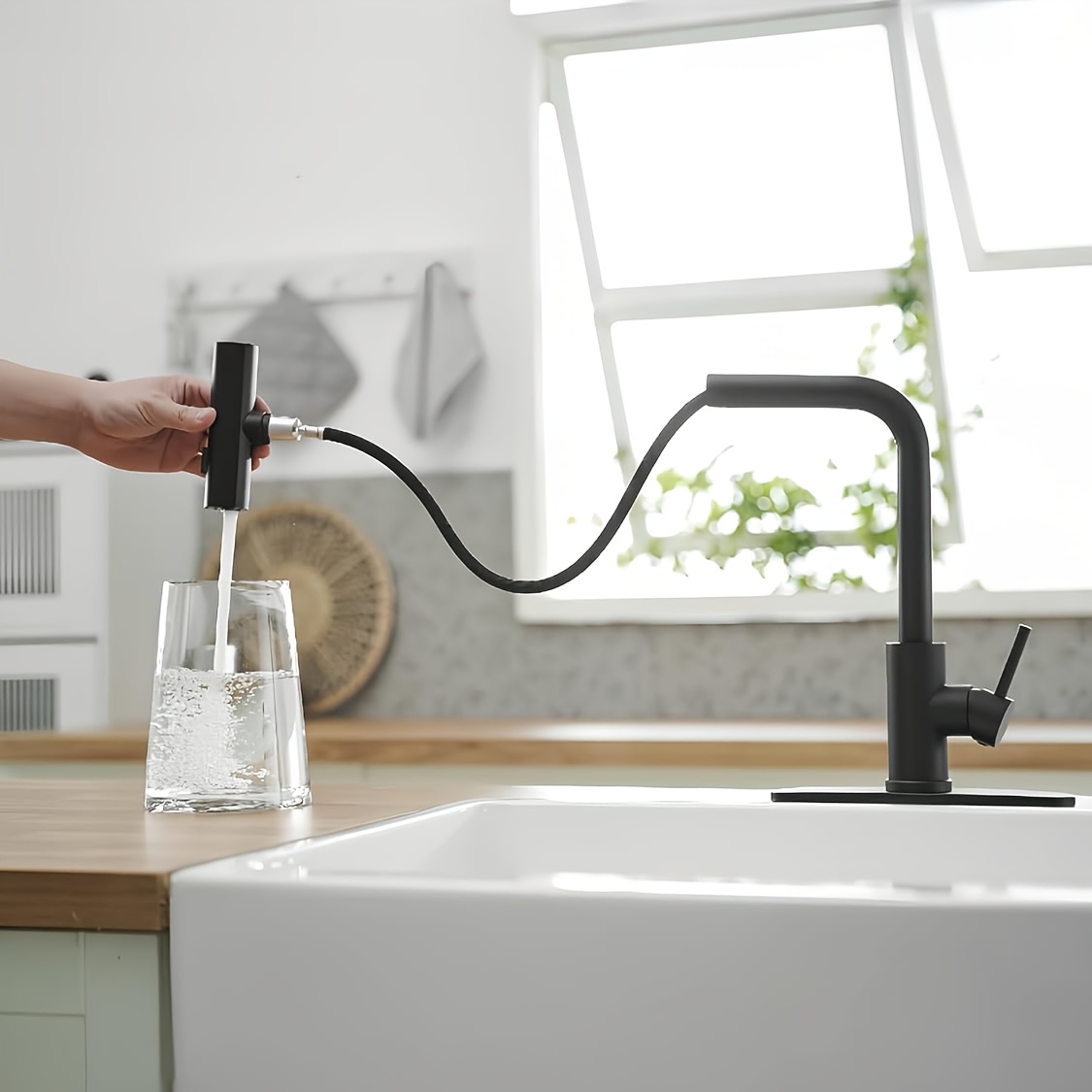 1 PC Black Kitchen Faucet With - огляд і ціна Commercial Kitchen Units